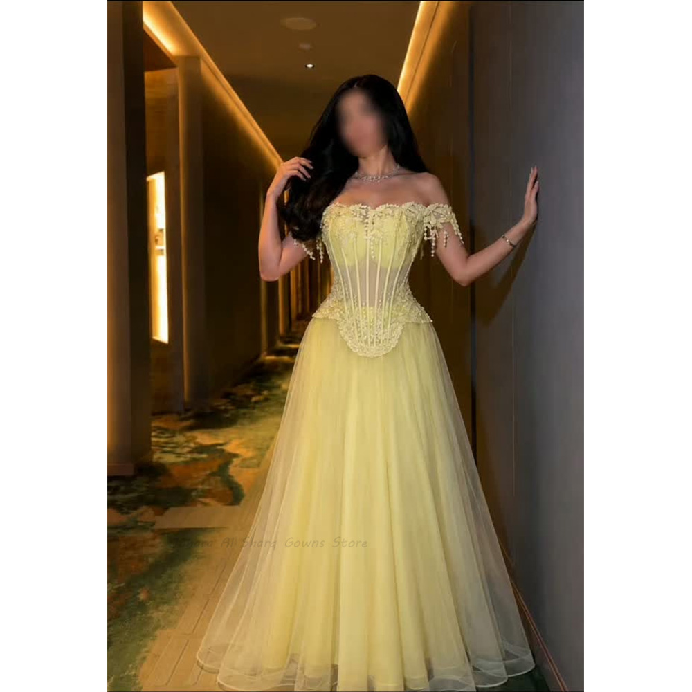 Embroidery Yellow Dress - Jasnożółte wieczorowe sukienki z odkrytymi ramionami,